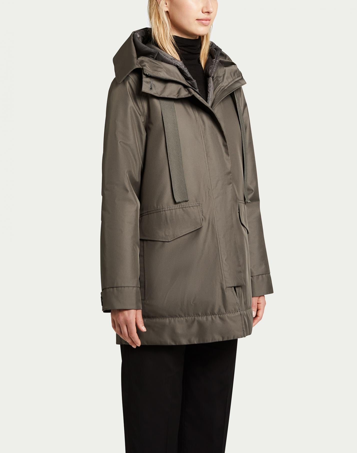 g-lab Outerwear M / Taupe Jakke | Miora Tech