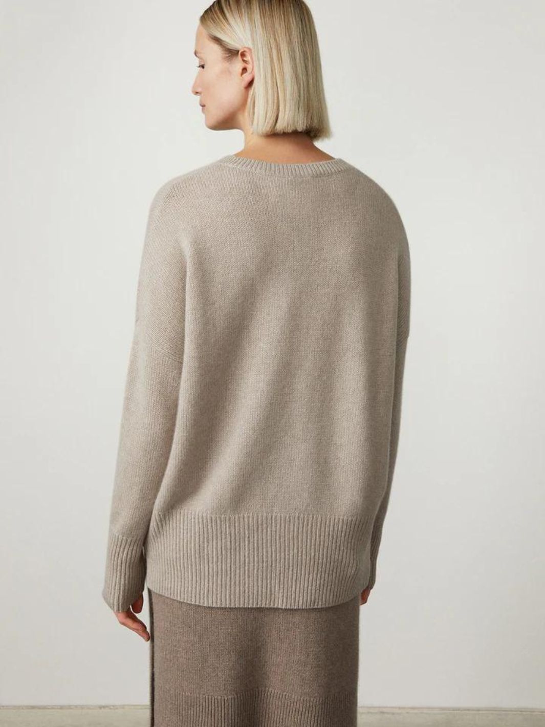Lisa Yang Knit Genser | Mila Sweater Sand