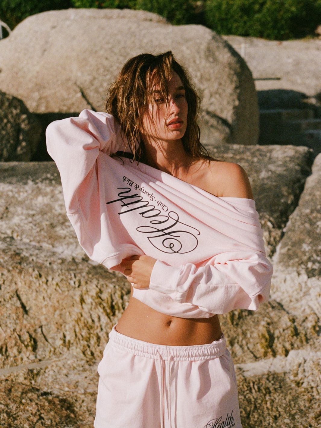Sporty & Rich Sweaters Genser | Health Script Crewneck Pink