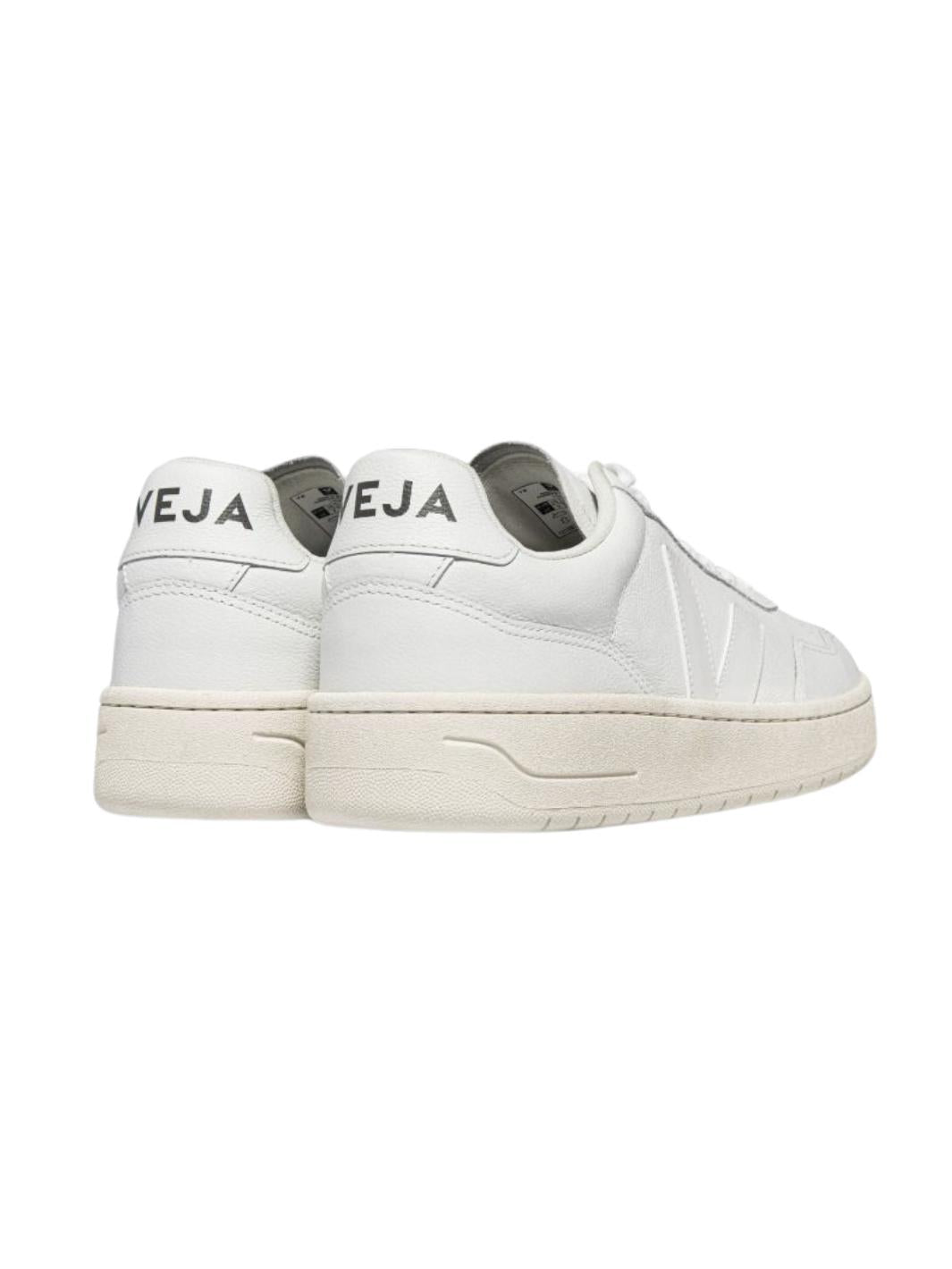 Veja Shoes Sneakers | V-90 Extra White